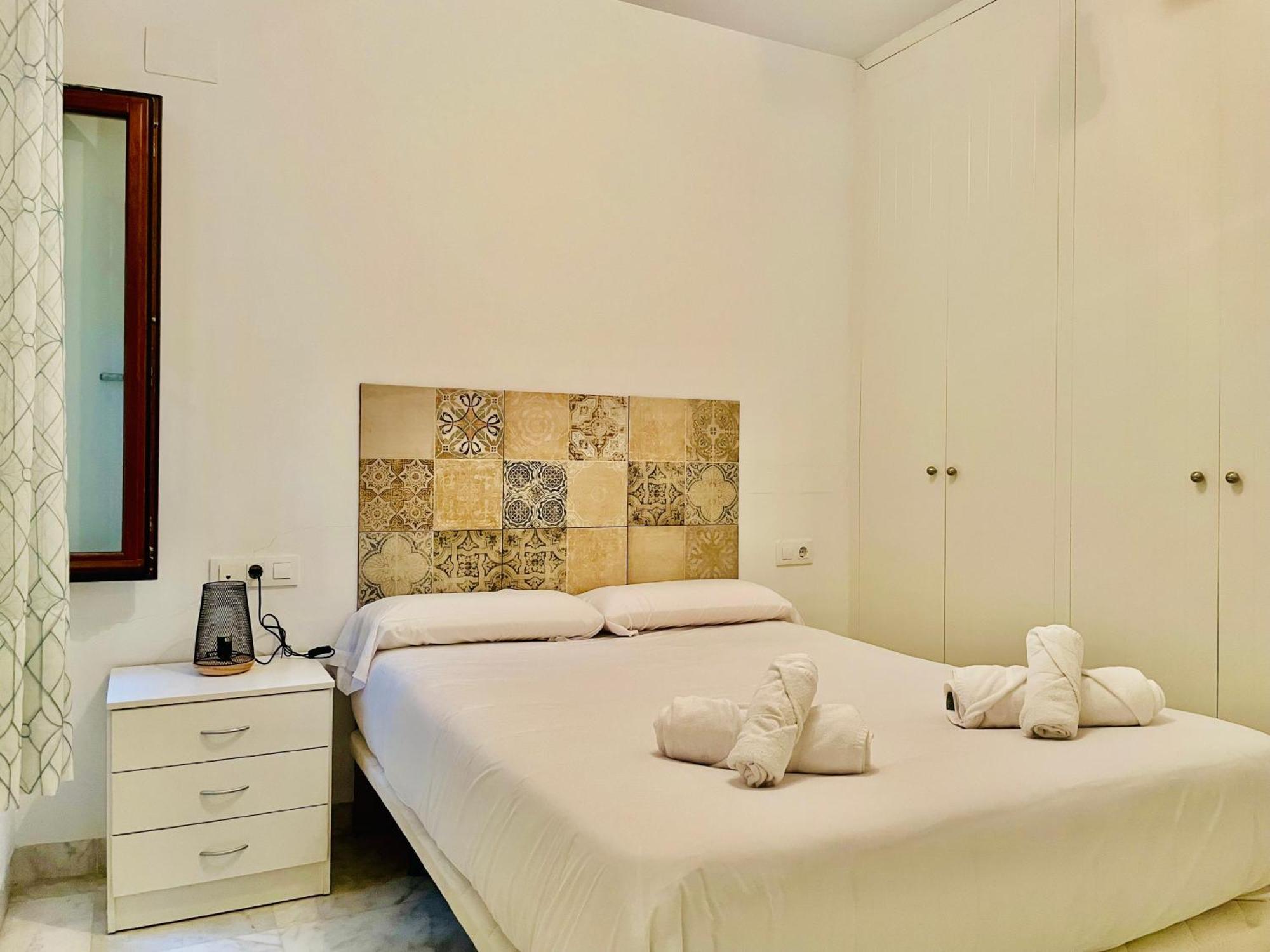 Entrecatedrales Suite Siviglia Esterno foto