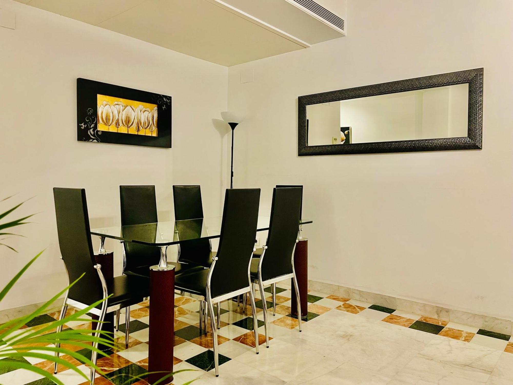 Entrecatedrales Suite Siviglia Esterno foto